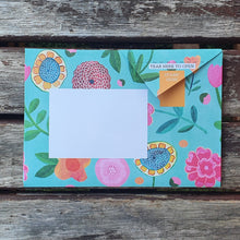 Load image into Gallery viewer, Wildflower Pigeons